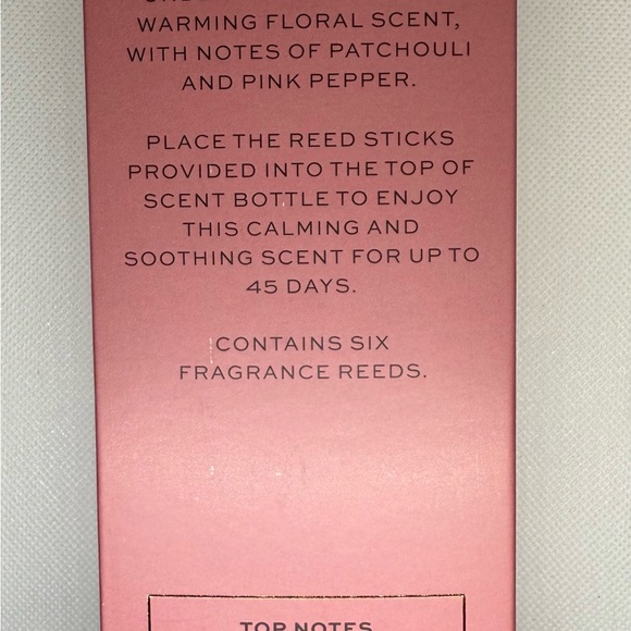 Revolution Beauty London Under The Covers
Reed Diffuser - Picture 7 of 8